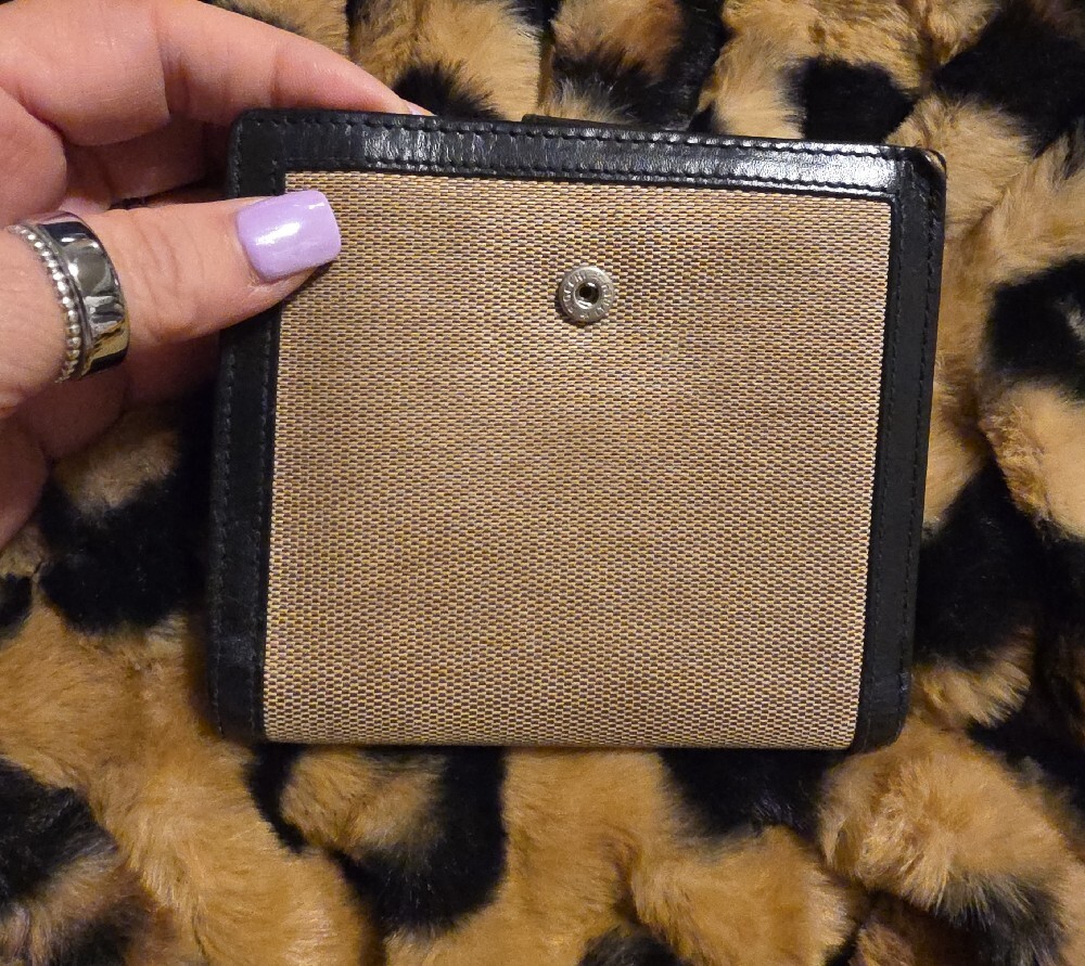 Gucci Beige Canvas with Black Leather Trim Card Holder - Picture 9 of 12